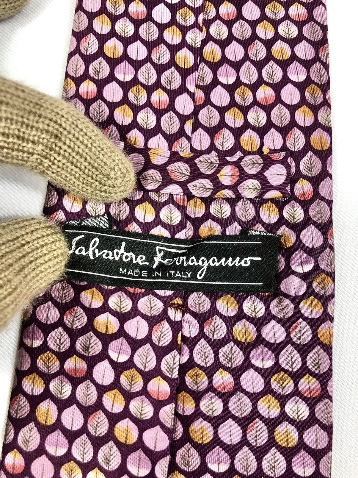 Salvatore Ferragamo Rare Salvatore Ferragamo Silk Tie Made in Italy Size ONE SIZE - 8 Thumbnail