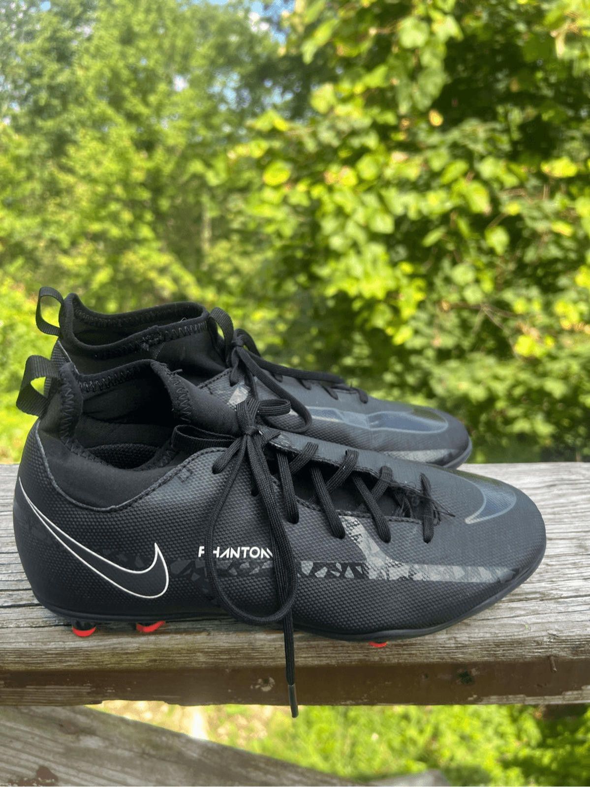Nike Nike Junior Phantom GT2 Club Dynamic-Fit FG - Black/Summit Size US 5 / EU 37 - 2 Thumbnail