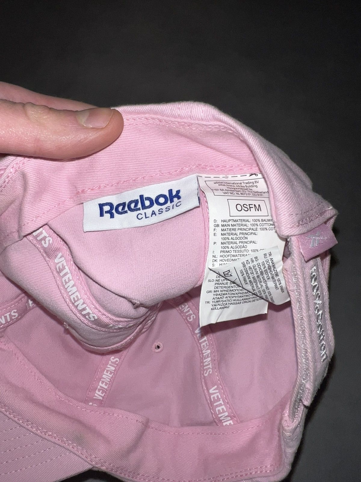 Reebok × Vetements Vetements X Reebok Logo Embroidery Hat Size ONE SIZE - 6 Thumbnail