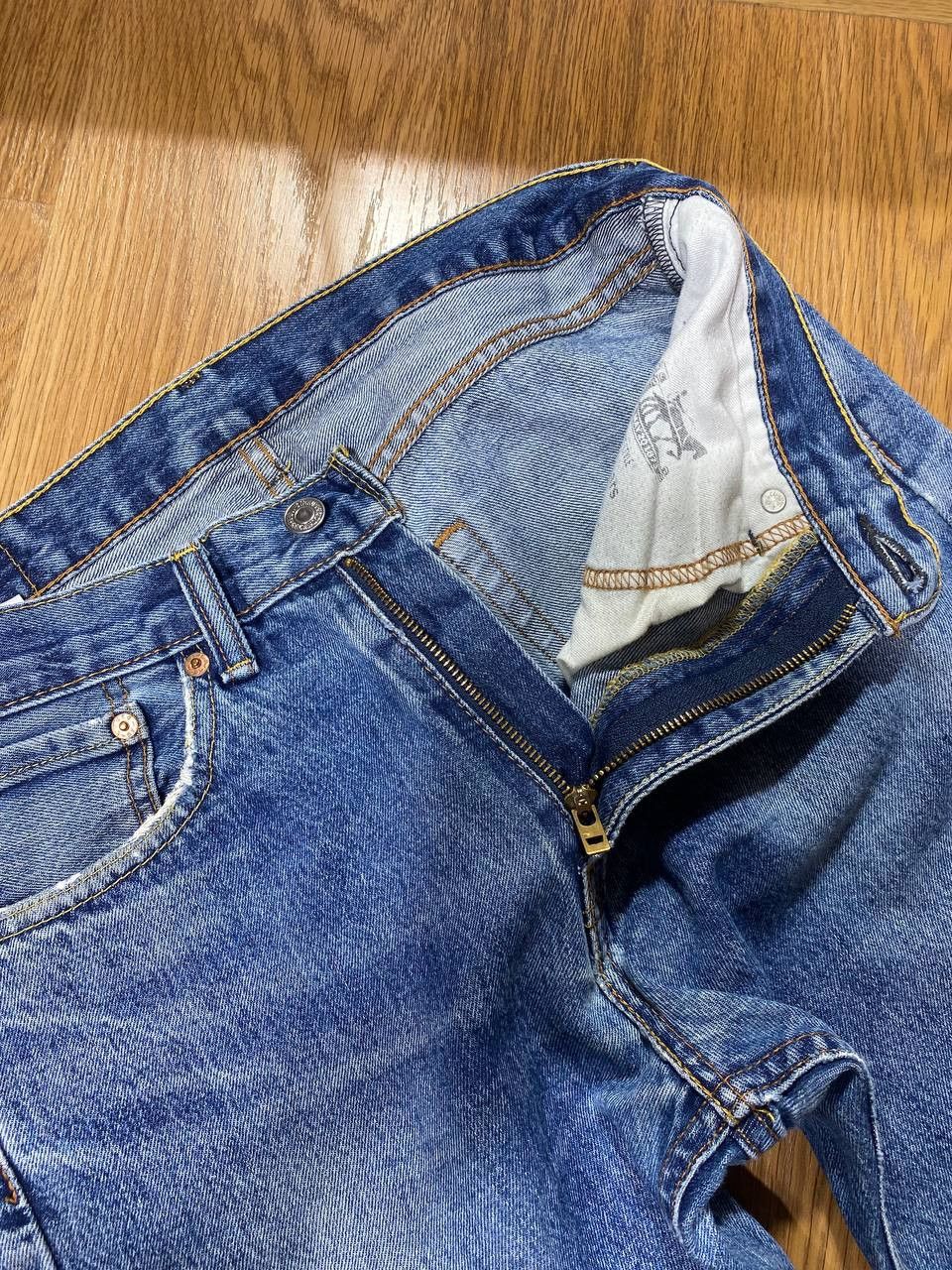 Levi's Vintage Levis 524 Flared Bootcut Jeans Size US 32 / EU 48 - 19 Thumbnail