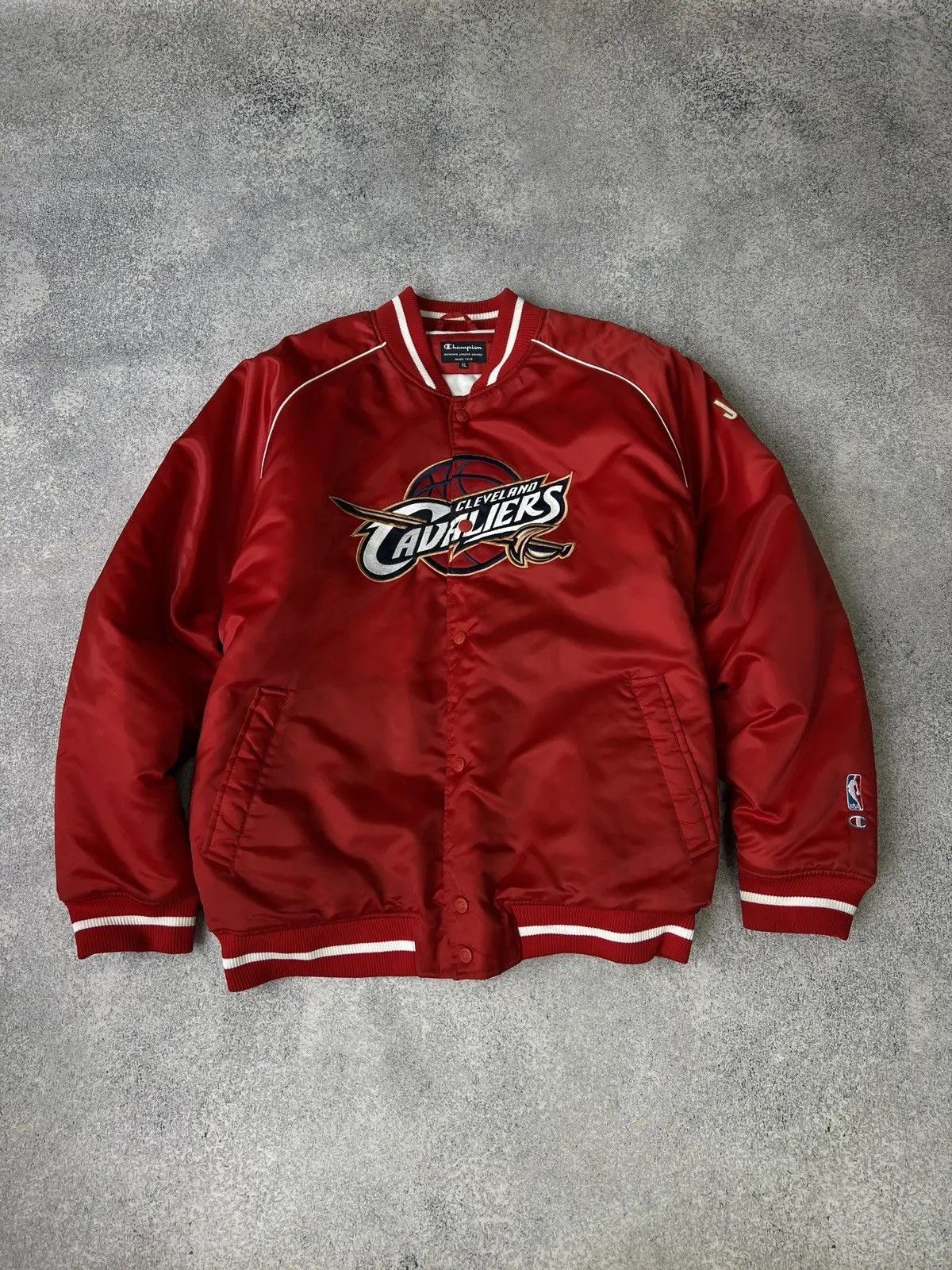 Champion × NBA × Vintage Vintage NBA Champion Cleveland Cavaliers Bomber Jacket Size US XL / EU 56 / 4 - 2 Thumbnail