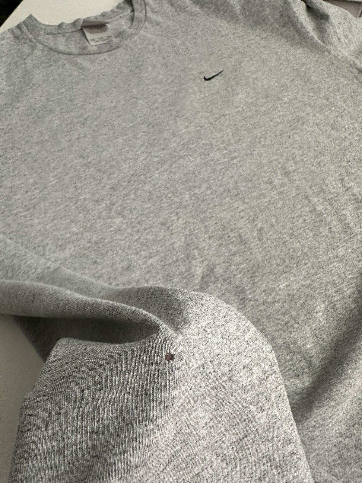 Nike × Vintage Vintage Y2K Nike Side Swoosh T-shirt Size XXL Gray Essential Size US XXL / EU 58 / 5 - 5 Thumbnail
