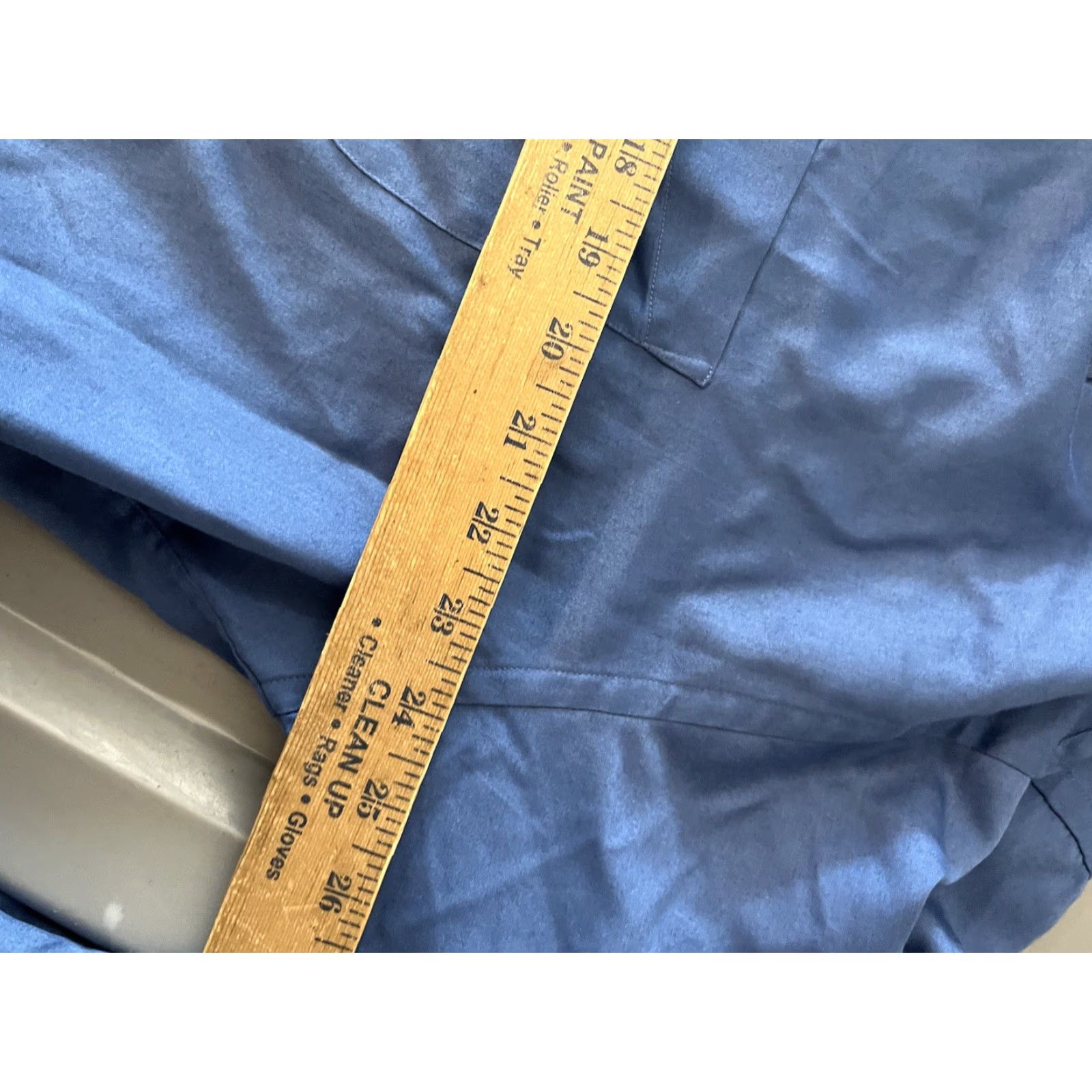 Croft & Barrow Croft & Barrow Button-Up Shirt Men XL Blue Solid Sateen Button-Down Collar Casual Modern Size US XL / EU 56 / 4 - 5 Thumbnail