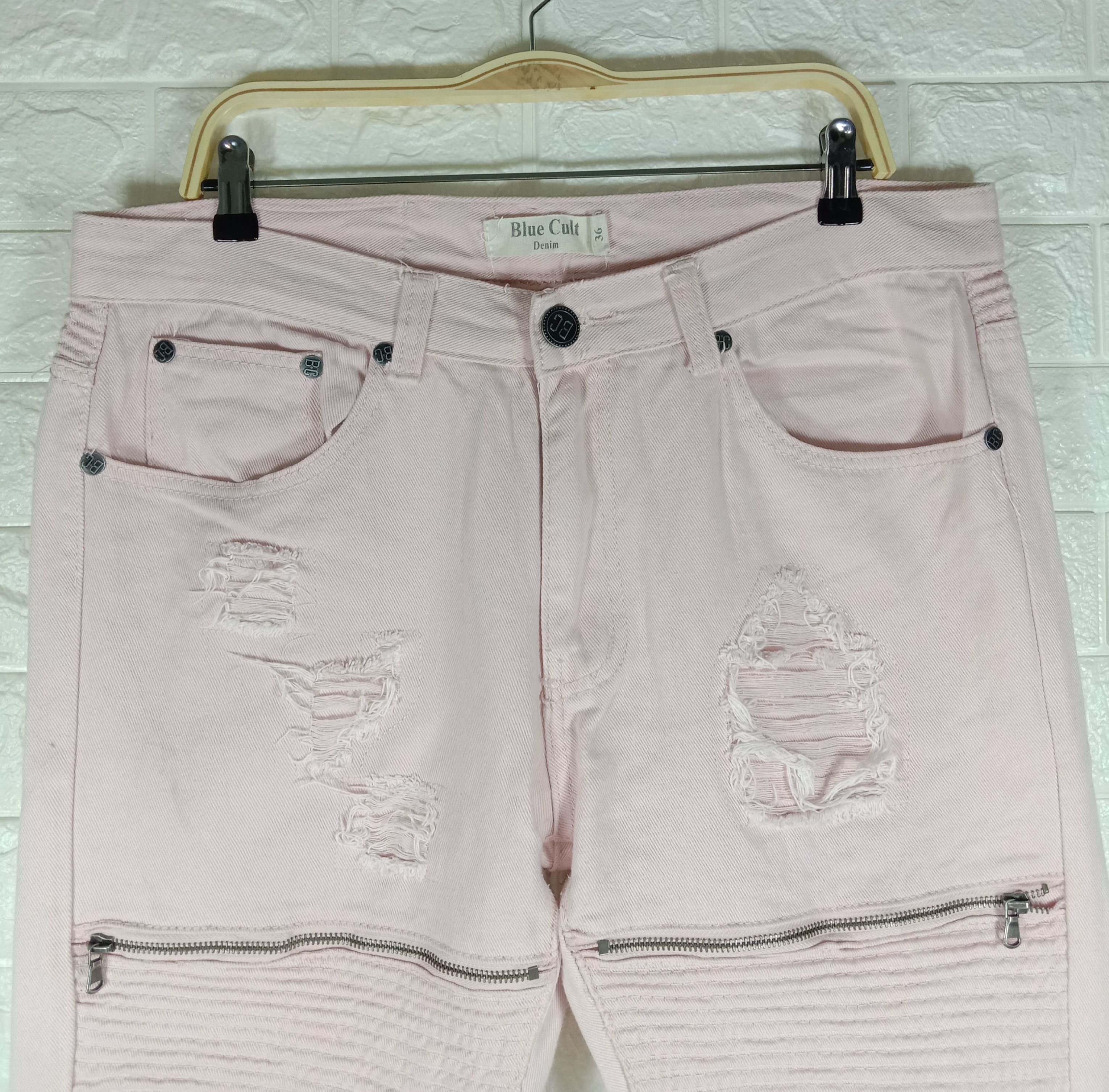Japanese Brand Vintage Japanese Jeans Ripped Design Blue Cult Denim Size 36" / US 14 / IT 50 - 2 Thumbnail