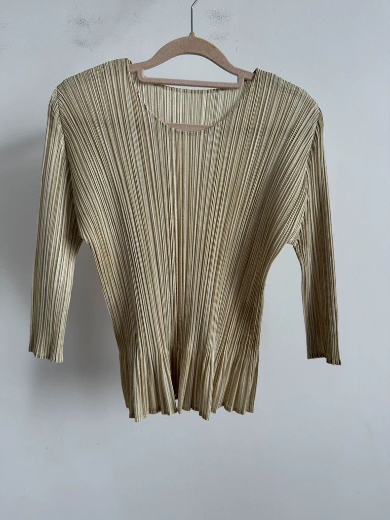 Issey Miyake Issey Miyake size:3 Earthy yellow pleated long-sleeved shi Size S / US 4 / IT 40 - 1 Thumbnail