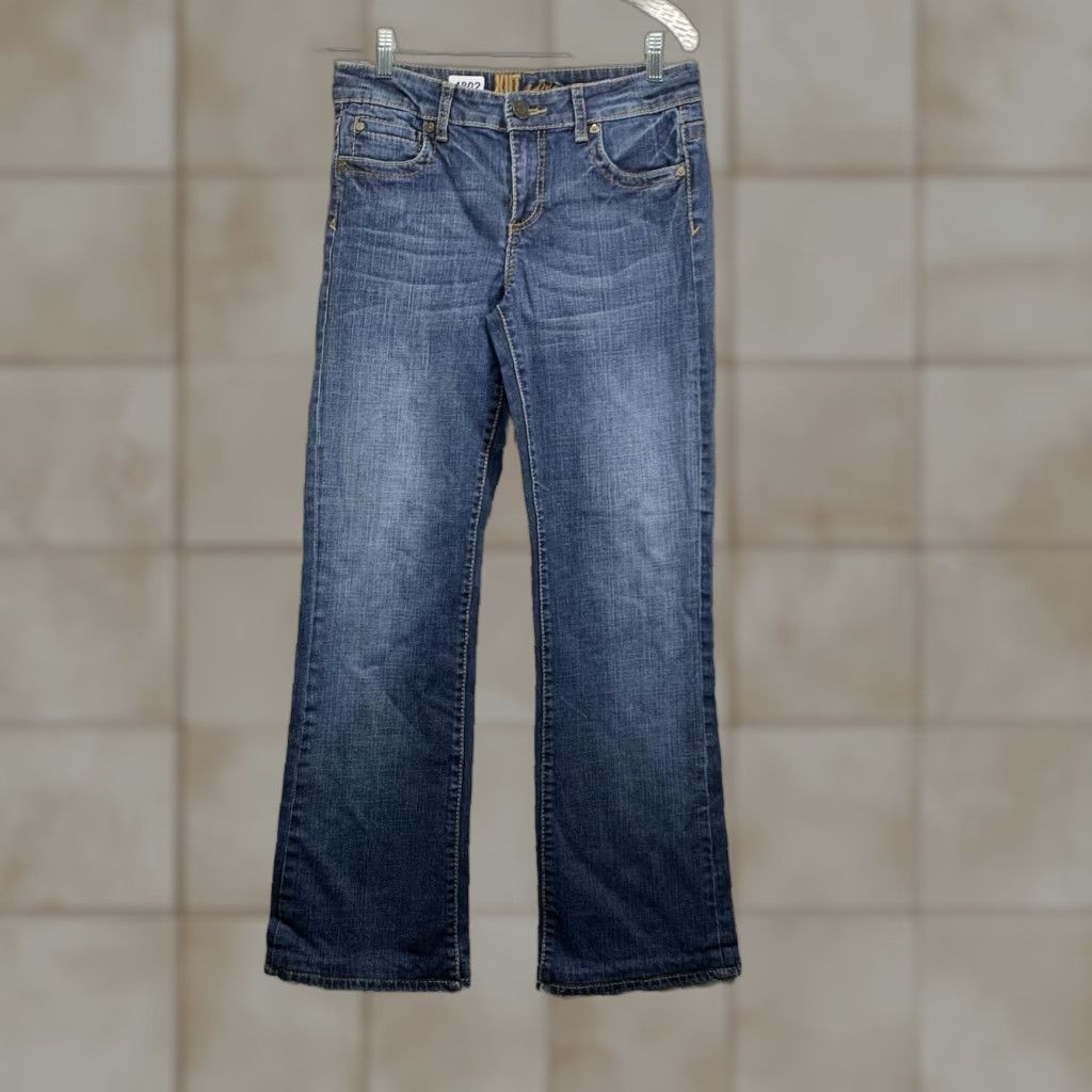 Vintage VINTAGE? No. Actually: KUT from the Kloth Jeans Women 6 Straight Stretch Denim 5-Pocket Regular Fit Blue Medium Wash Size 28" / US 6 / IT 42 - 1 Thumbnail