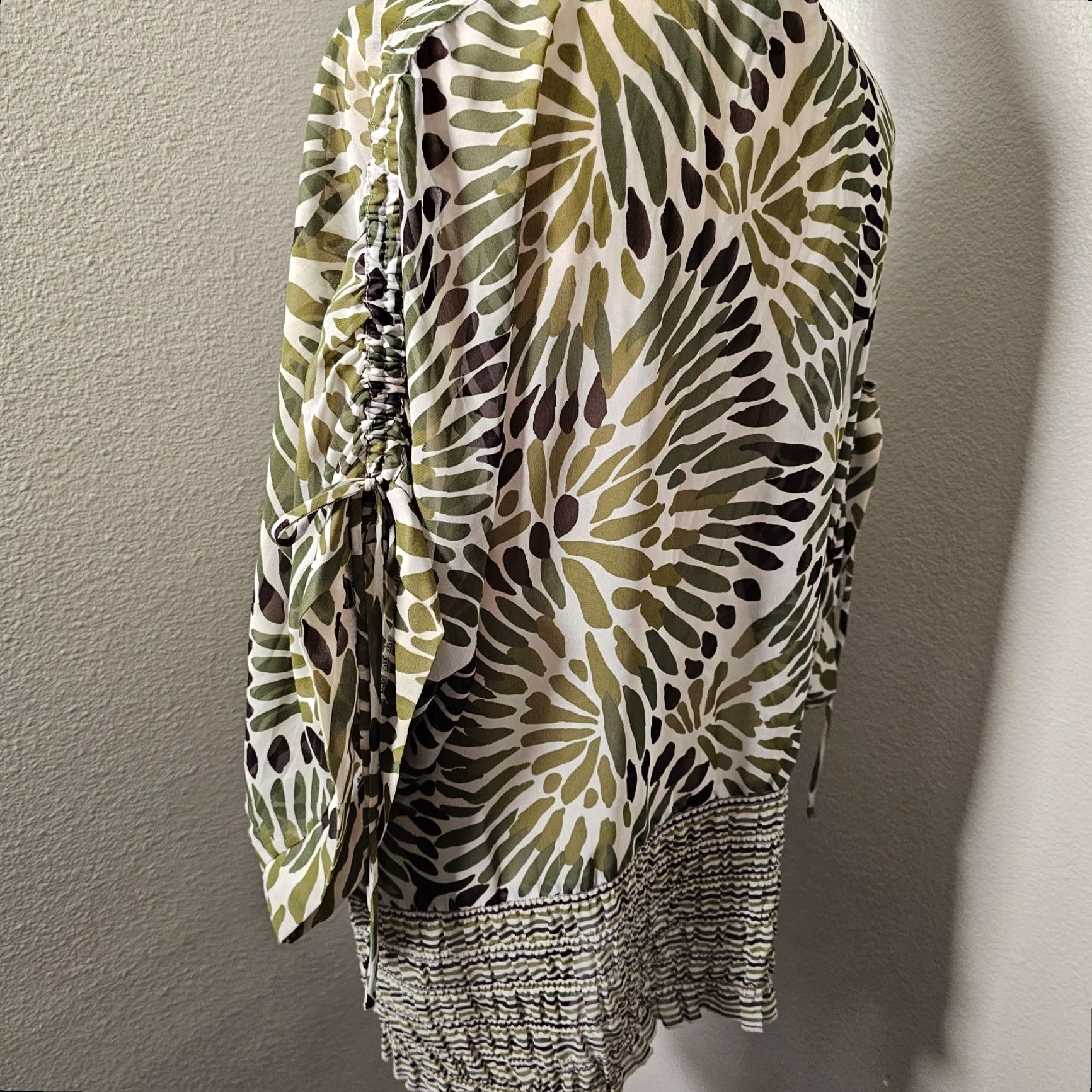 Vintage Ashley Stewart Poncho Blouse 14W Green Leaf Print Women V Neck Beaded Size XL / US 12-14 / IT 48-50 - 4 Thumbnail