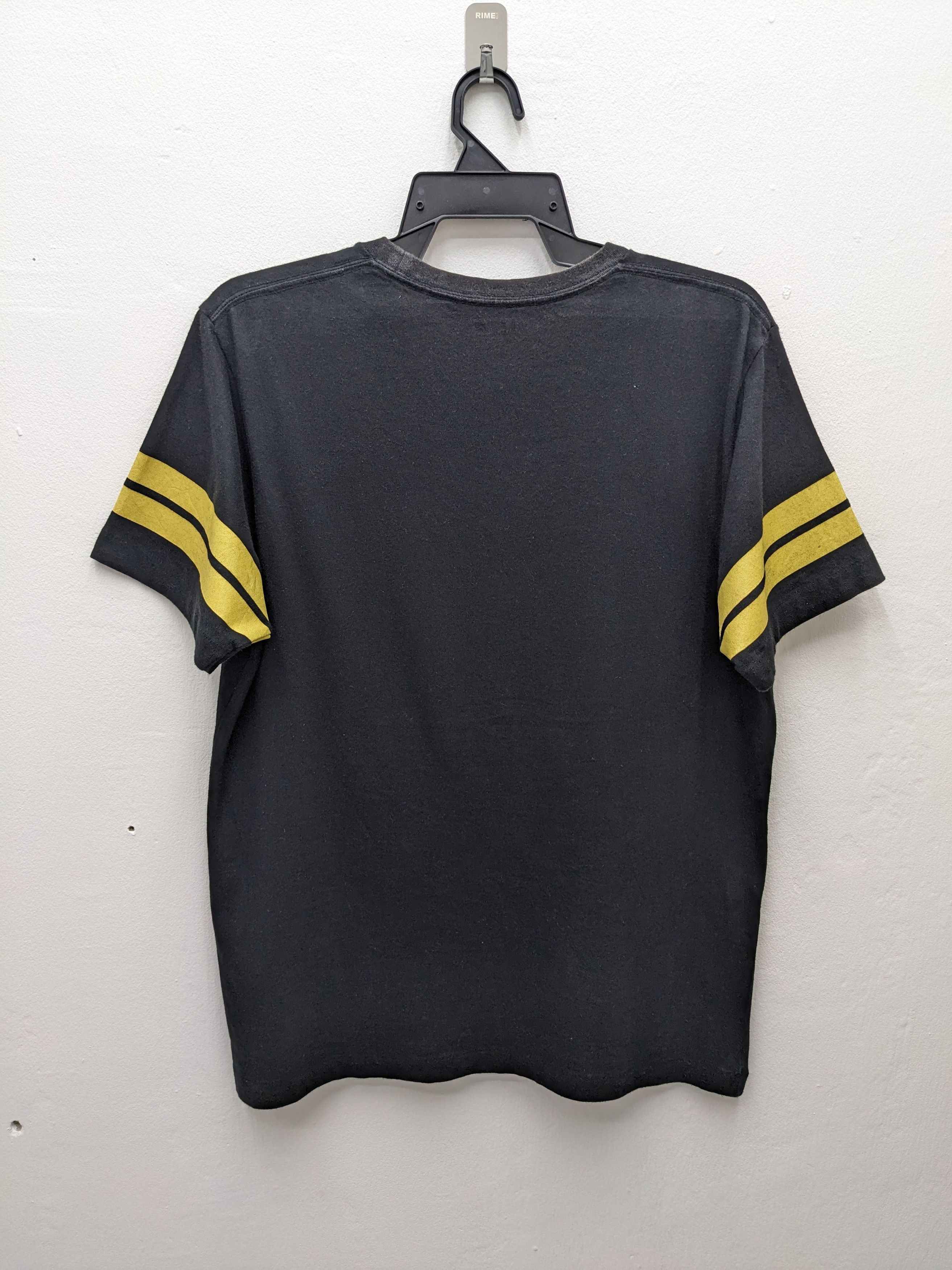 Wu-Tang Clan Japanese Brand Uniqlo X Wu-Tang Tshirt Size US L / EU 52-54 / 3 - 4 Thumbnail