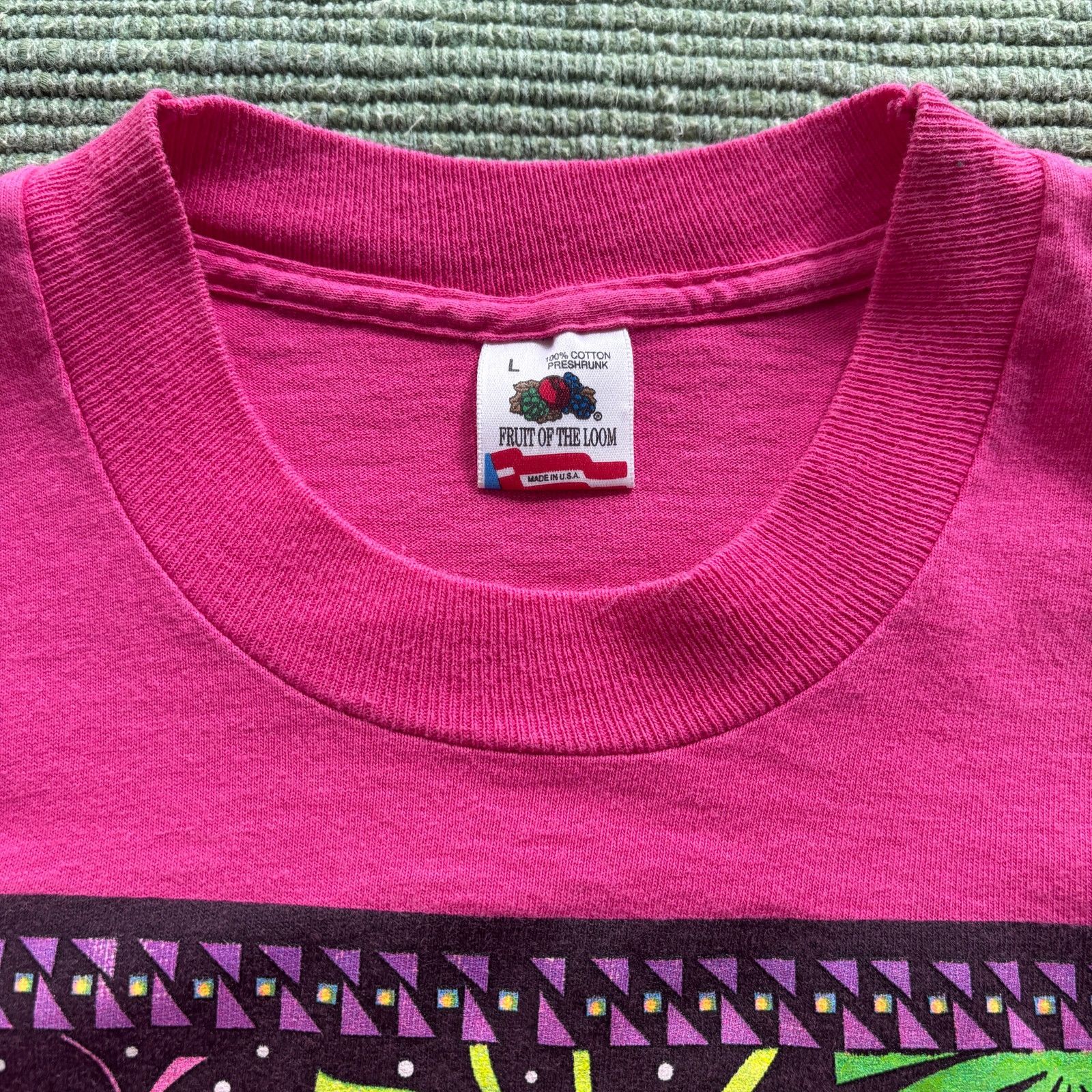 Fruit Of The Loom × Vintage Vintage 1990s Pink Fiesta San Antonio 1993 Single Stitch L Size US L / EU 52-54 / 3 - 2 Thumbnail
