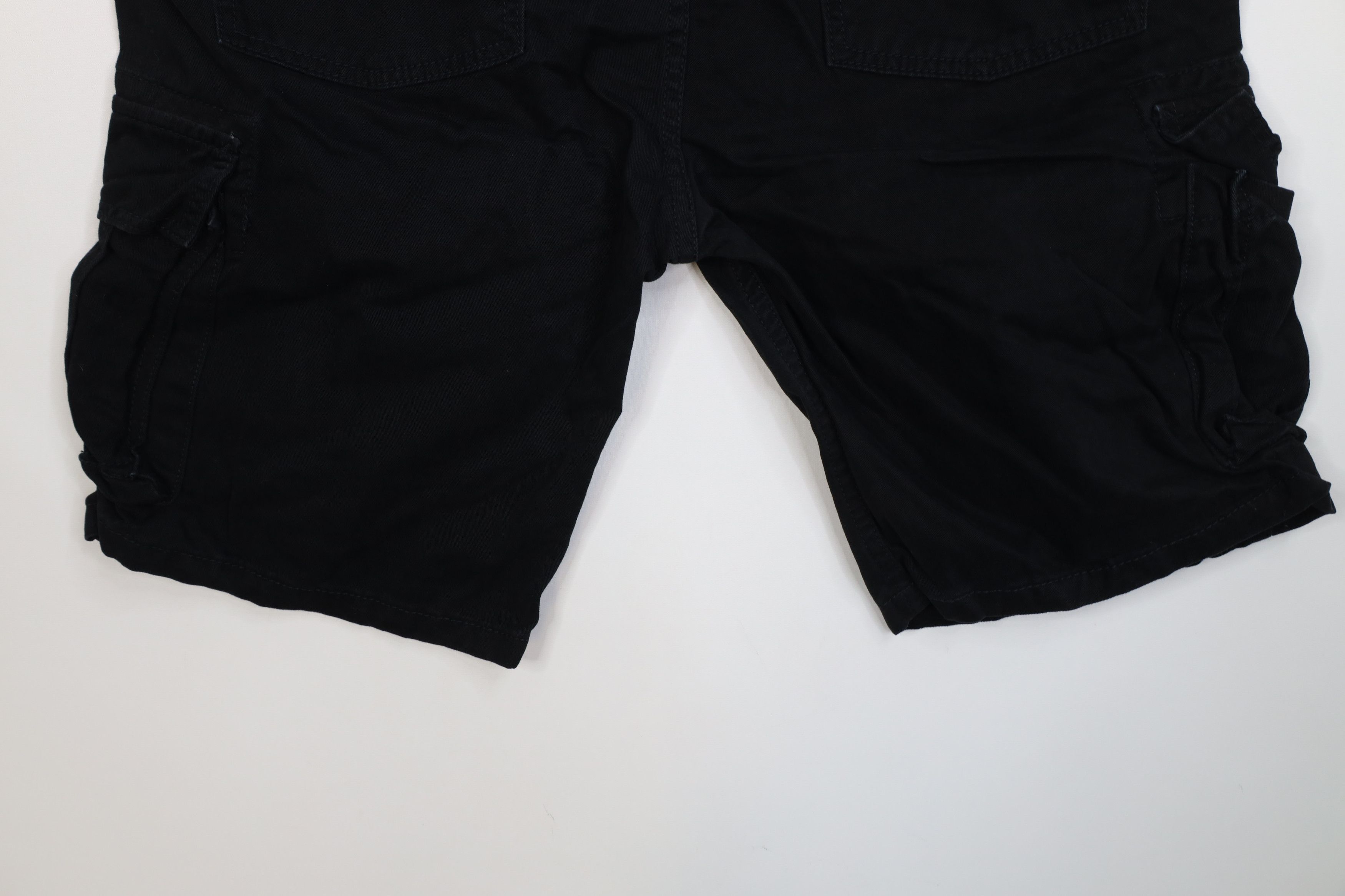 Levi's Vintage Y2K Levis Baggy Loose Fit Cargo Shorts Black Cotton Size US 34 / EU 50 - 11 Thumbnail