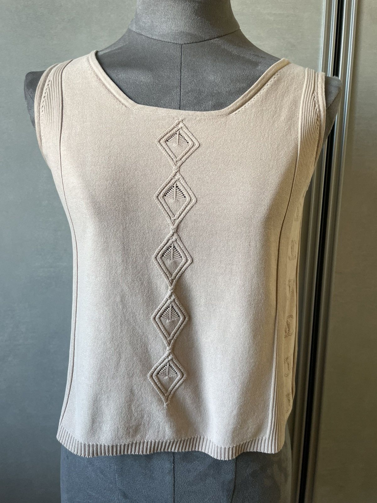 Chanel CHANEL TOP CC MONOGRAM Size S / US 4 / IT 40 - 4 Thumbnail