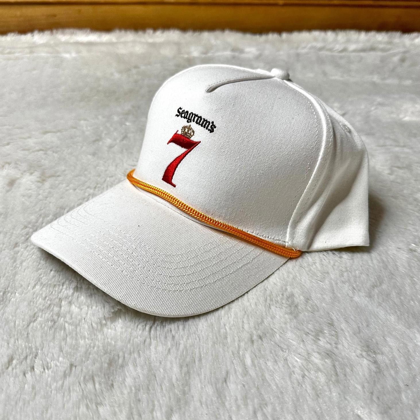 Vintage Vintage Seagram's 7 Crown Whiskey Trucker Cap White Size ONE SIZE - 1 Thumbnail