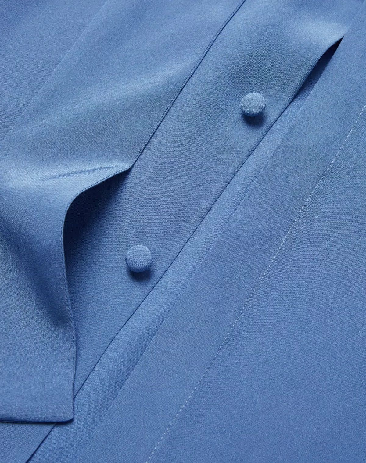 Valentino oc11z0625 Washed Silk Shirt With Neck Tie in Sky Blue Size US XS / EU 42 / 0 - 7 Thumbnail