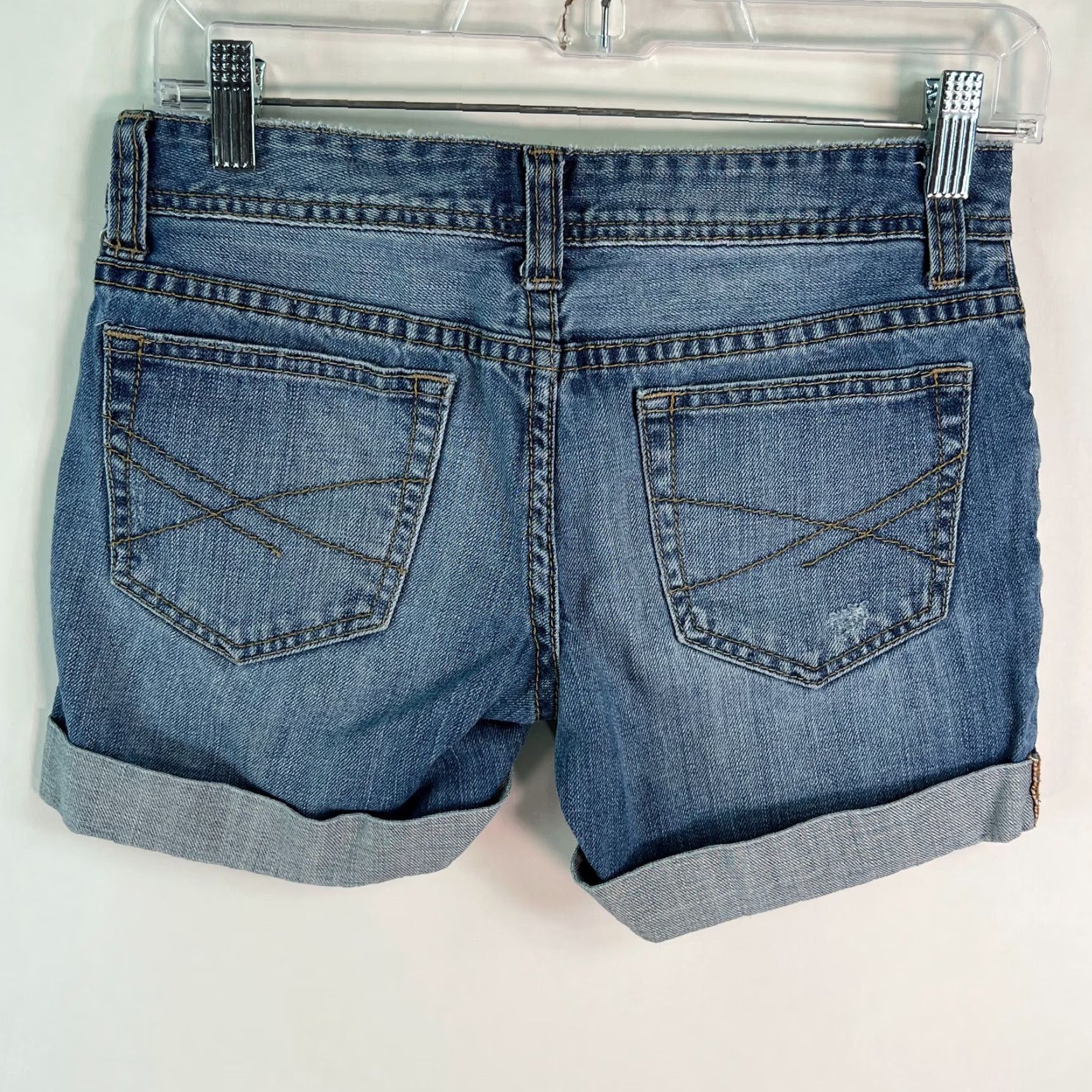 Vintage Aéropostale Womens Denim Cut Off Shorts 00 Flat Front Distressed Blue Cuffed Hem Shorts 00 Size 28" / US 6 / IT 42 - 2 Thumbnail