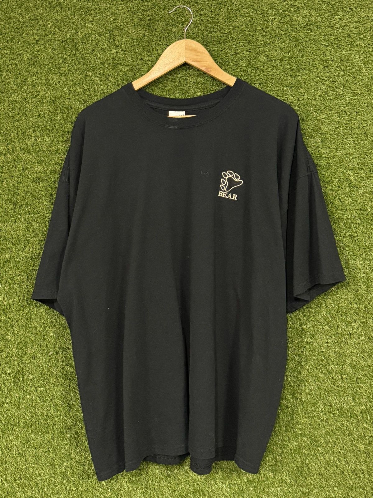 Gildan Vintage Gildan Black Bear Embroidered Tee Shirt Black 3XL Size US XXL / EU 58 / 5 - 1 Thumbnail