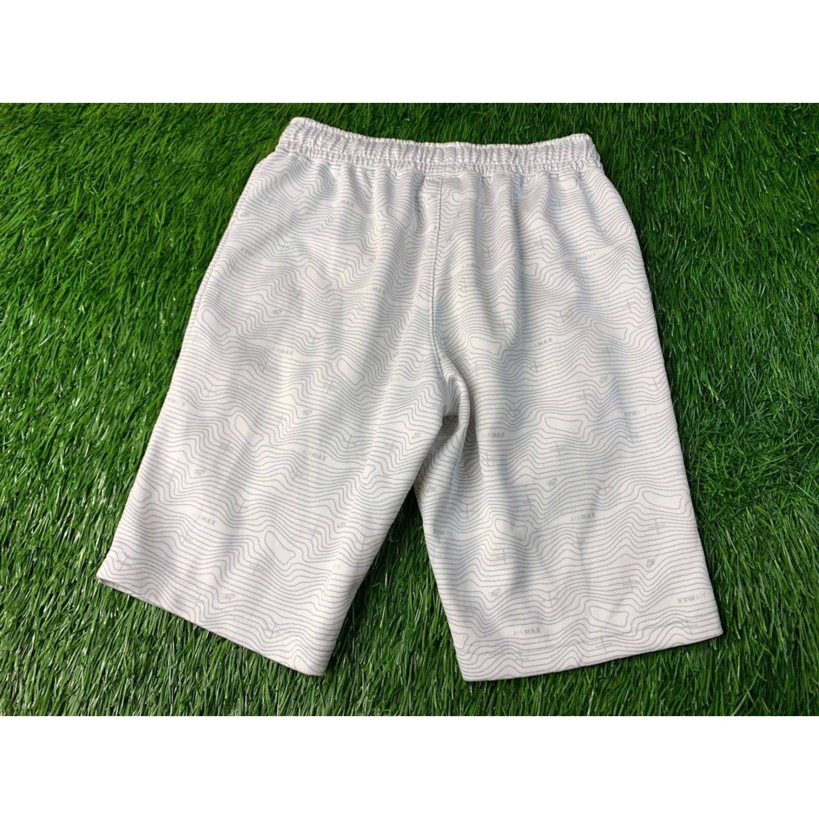 Nike NIKE AIR MAX ORIGINAL 2022 Casual Shorts S Men White Gray DO7243-100 Size US 29 - 7 Thumbnail