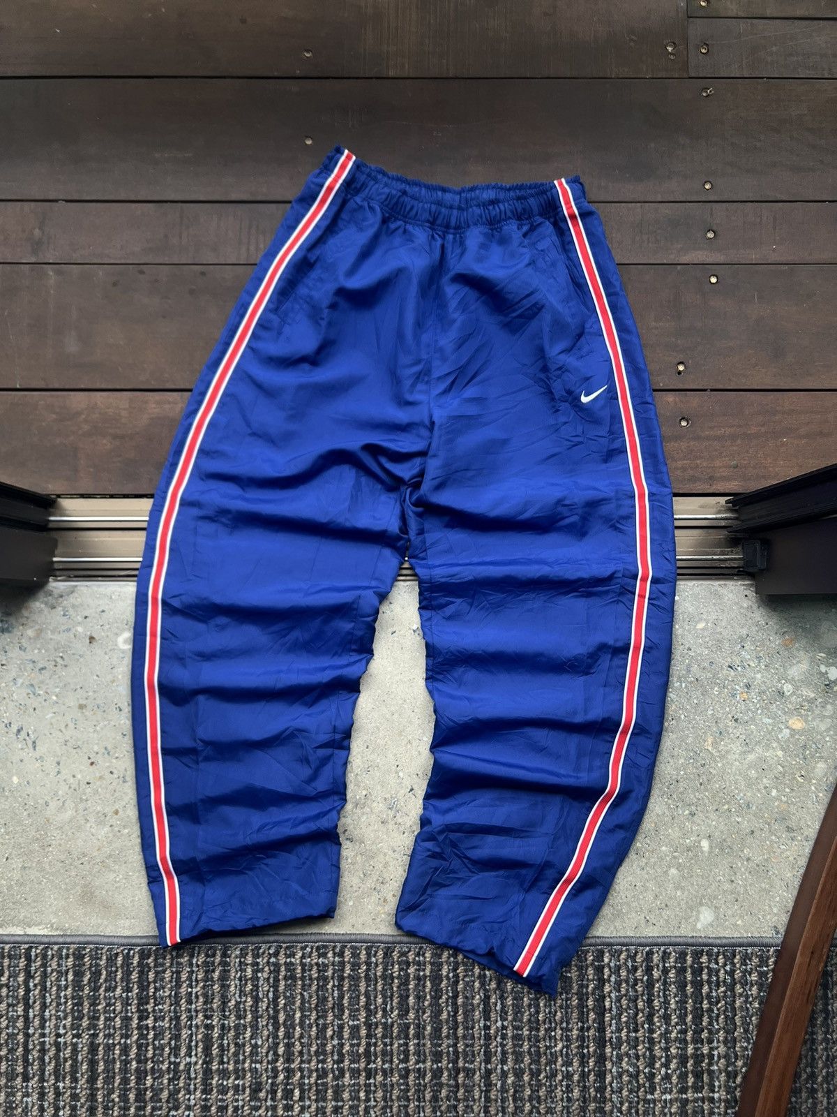 Nike 00’s NIKE BAGGY Y2K TRACK PANTS RARE VINTAGE Size US 34 / EU 50 - 1 Thumbnail