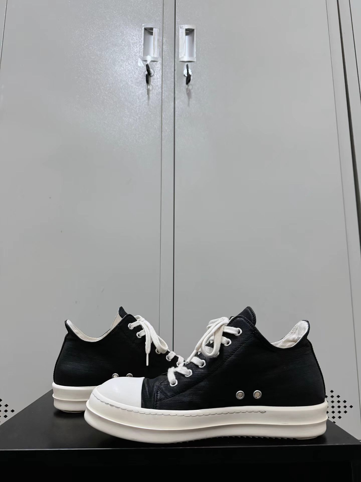 Rick Owens Drkshdw Rick Owens Drkshdw waxed canvas Converse high-top sneakers Size US 7 / EU 40 - 5 Thumbnail