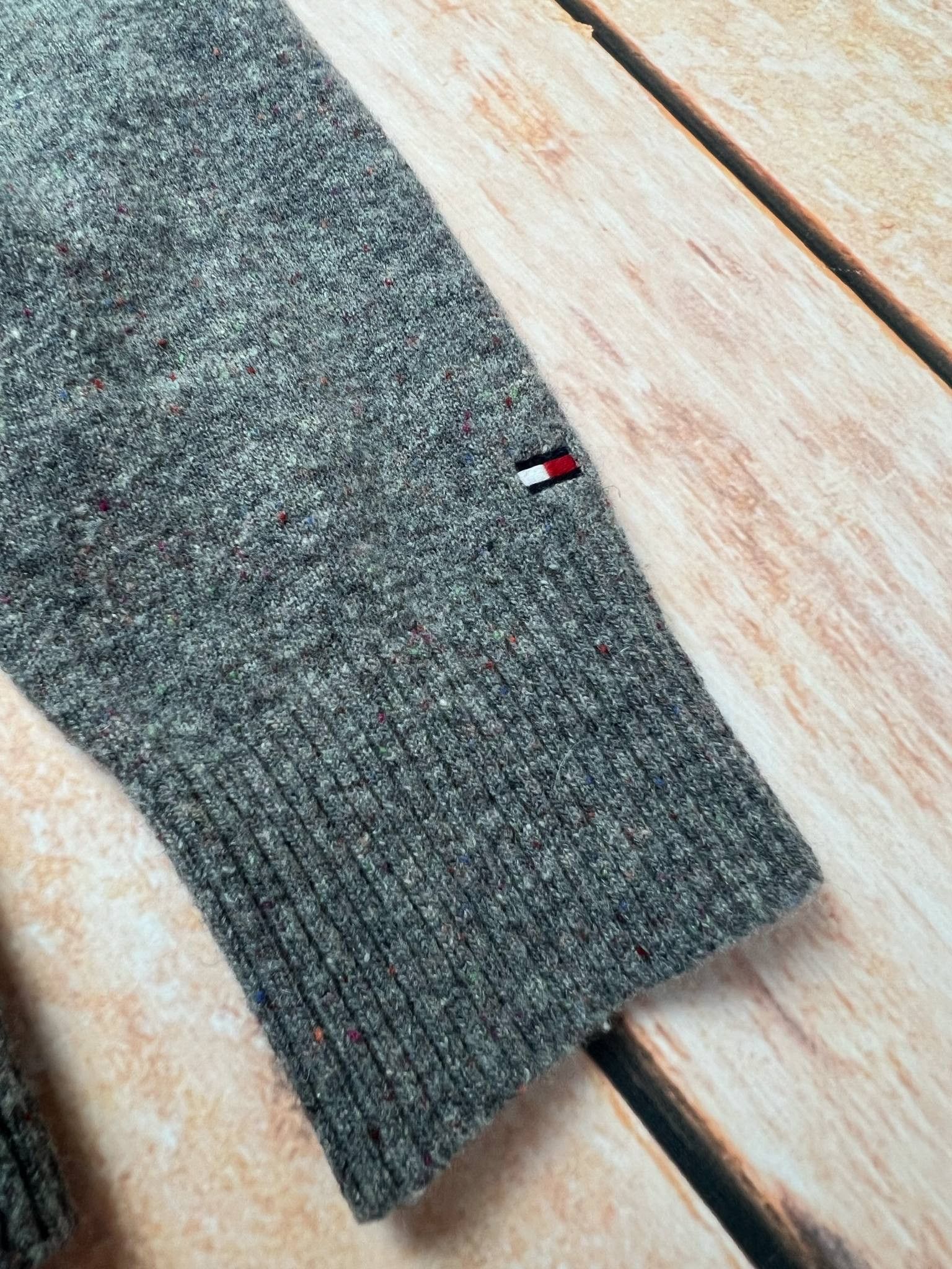 Tommy Hilfiger Tommy Hilfiger wool sweater Size US L / EU 52-54 / 3 - 3 Thumbnail