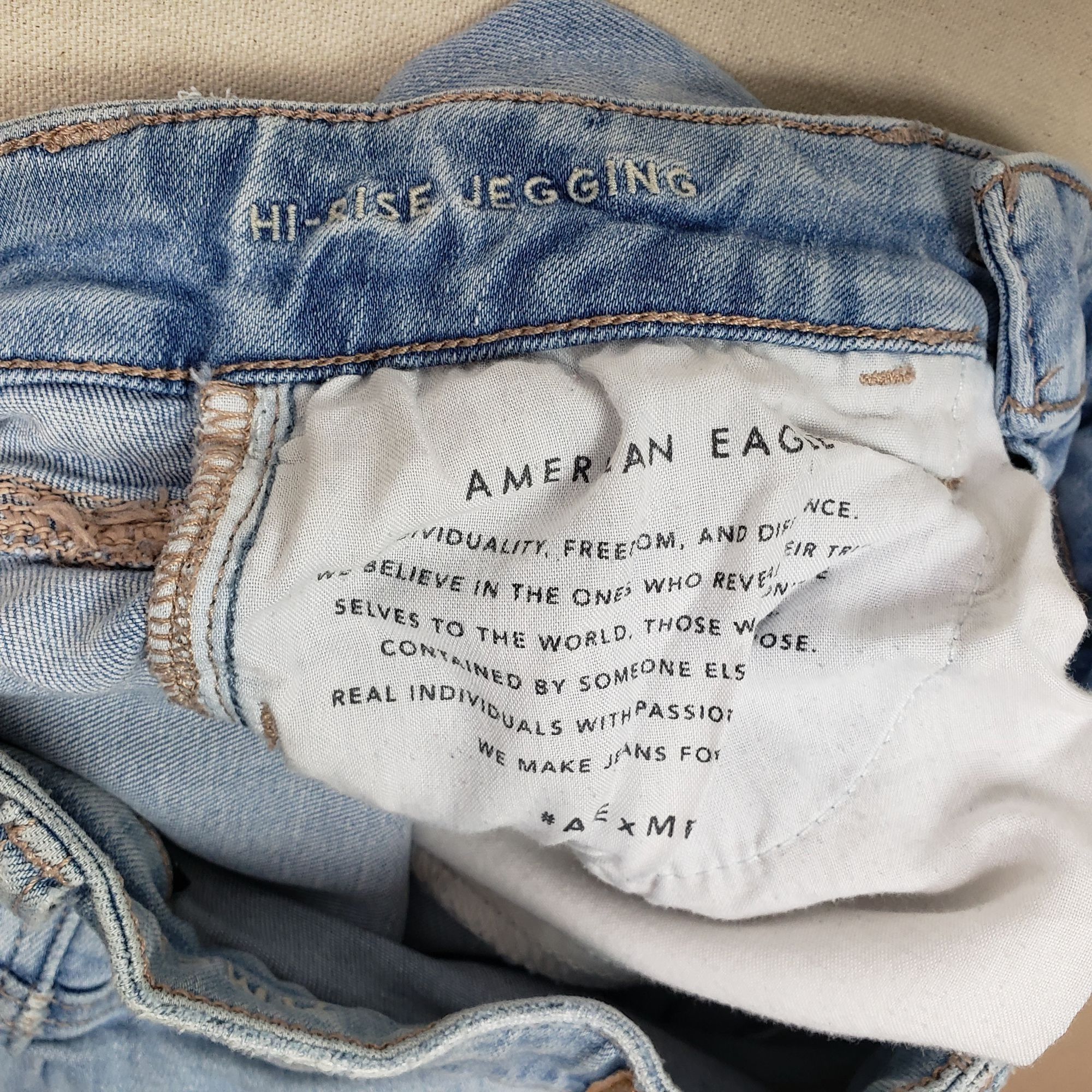 American Eagle Outfitters American Eagle Women's Distressed Straight Leg Blue Jeans 2 Size 24" / US 00 / IT 34 - 7 Thumbnail