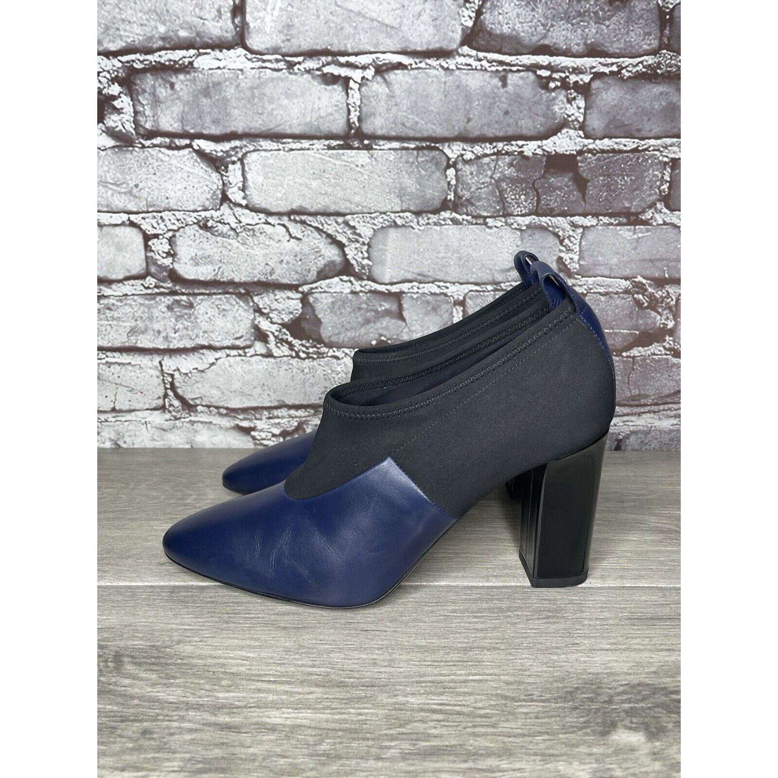 Other Via Spiga Midnight Navy Blue Leather Black Fabric Heels Wome Size US 8.5 / IT 38.5 - 1 Thumbnail