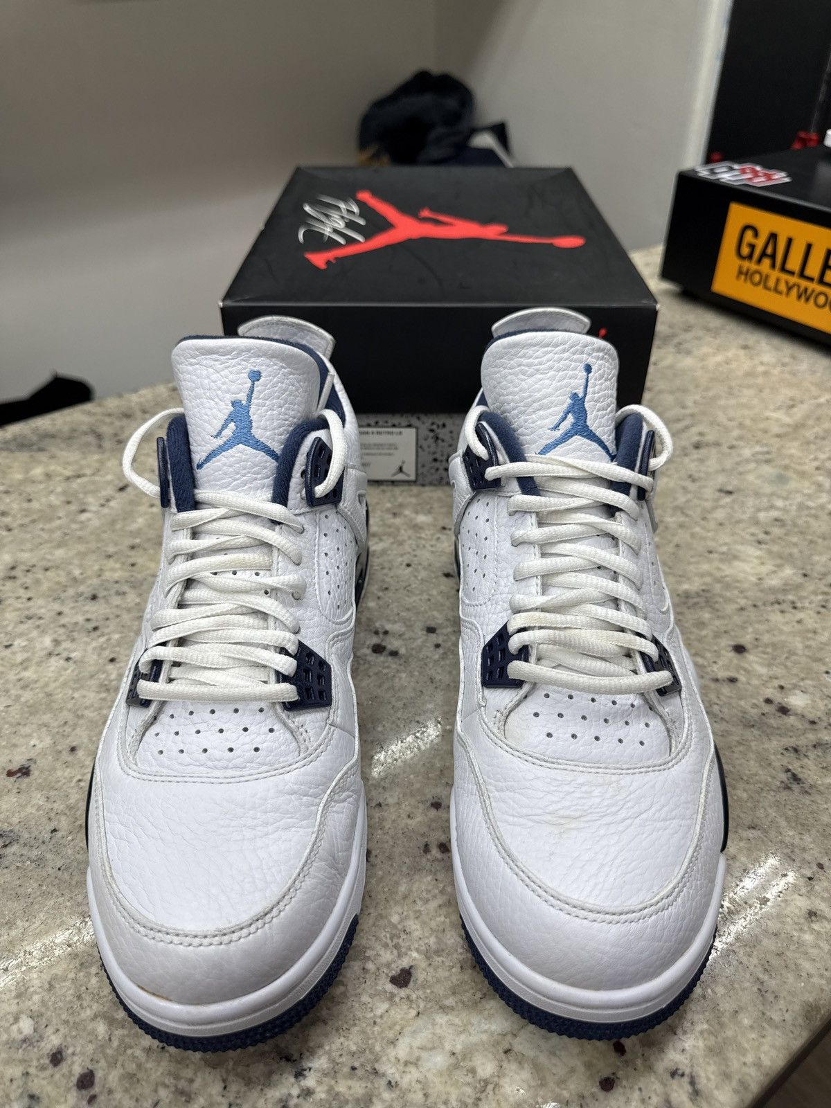 Jordan Brand Jordan 4 Retro Columbia 2015 Size US 9.5 / EU 42-43 - 3 Thumbnail