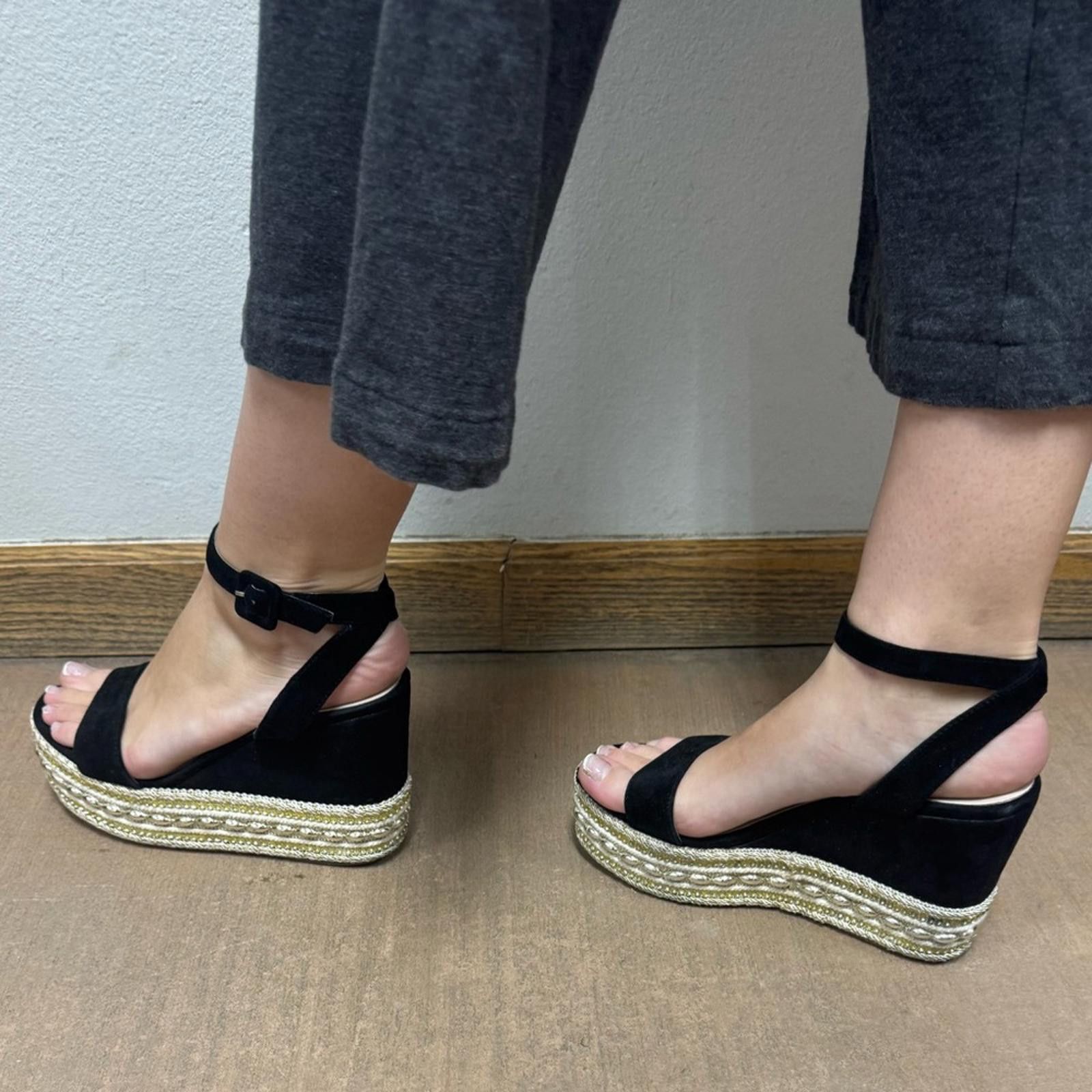 Steve Madden Steve Madden Black Espadrille Wedge Sandals Beaded & Sequins Size US 8 / IT 38 - 5 Thumbnail