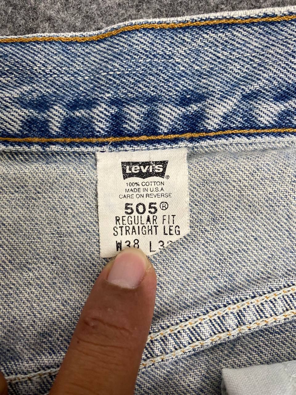 Levi's vintage levis 505 lightwash denim usa Size US 37 - 10 Thumbnail