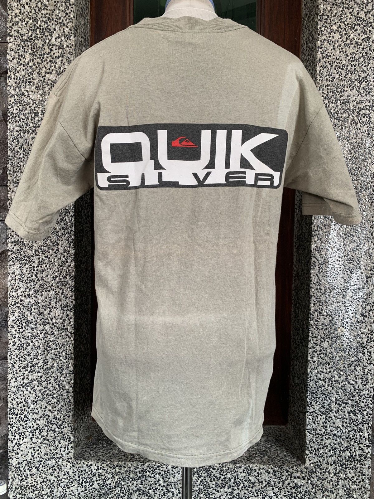 Quiksilver Vintage Quiksilver Surf / Surfing T shirt Size US M / EU 48-50 / 2 - 1 Thumbnail