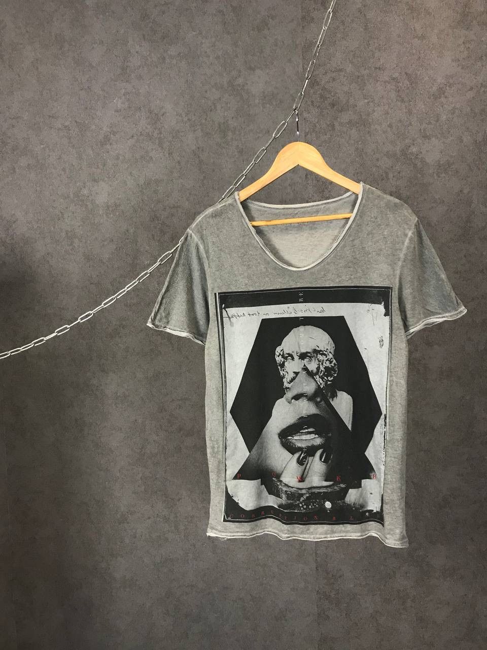 Other Art v neck Allsaints style tee Size US S / EU 44-46 / 1 - 1 Thumbnail