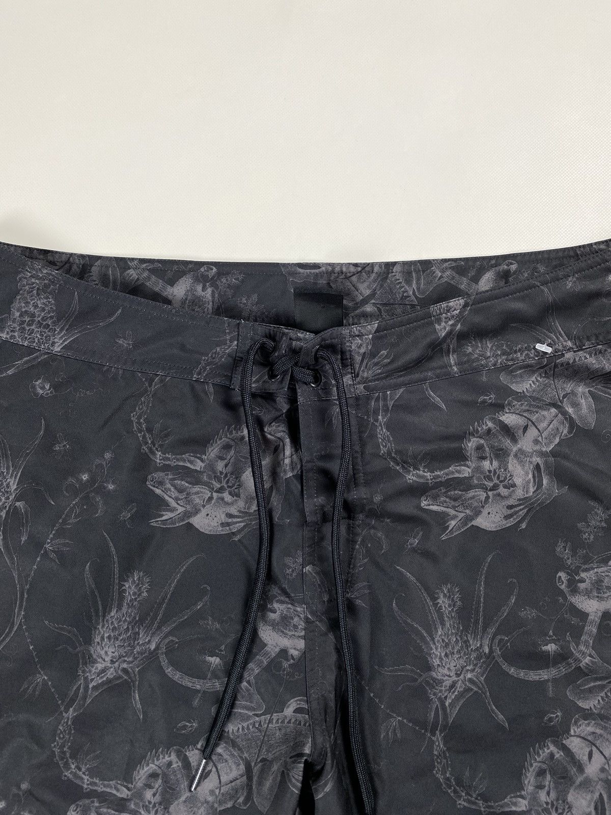 Nike Nike ACG men’s patterned shorts size 38 / XXL Size US 38 / EU 54 - 7 Thumbnail