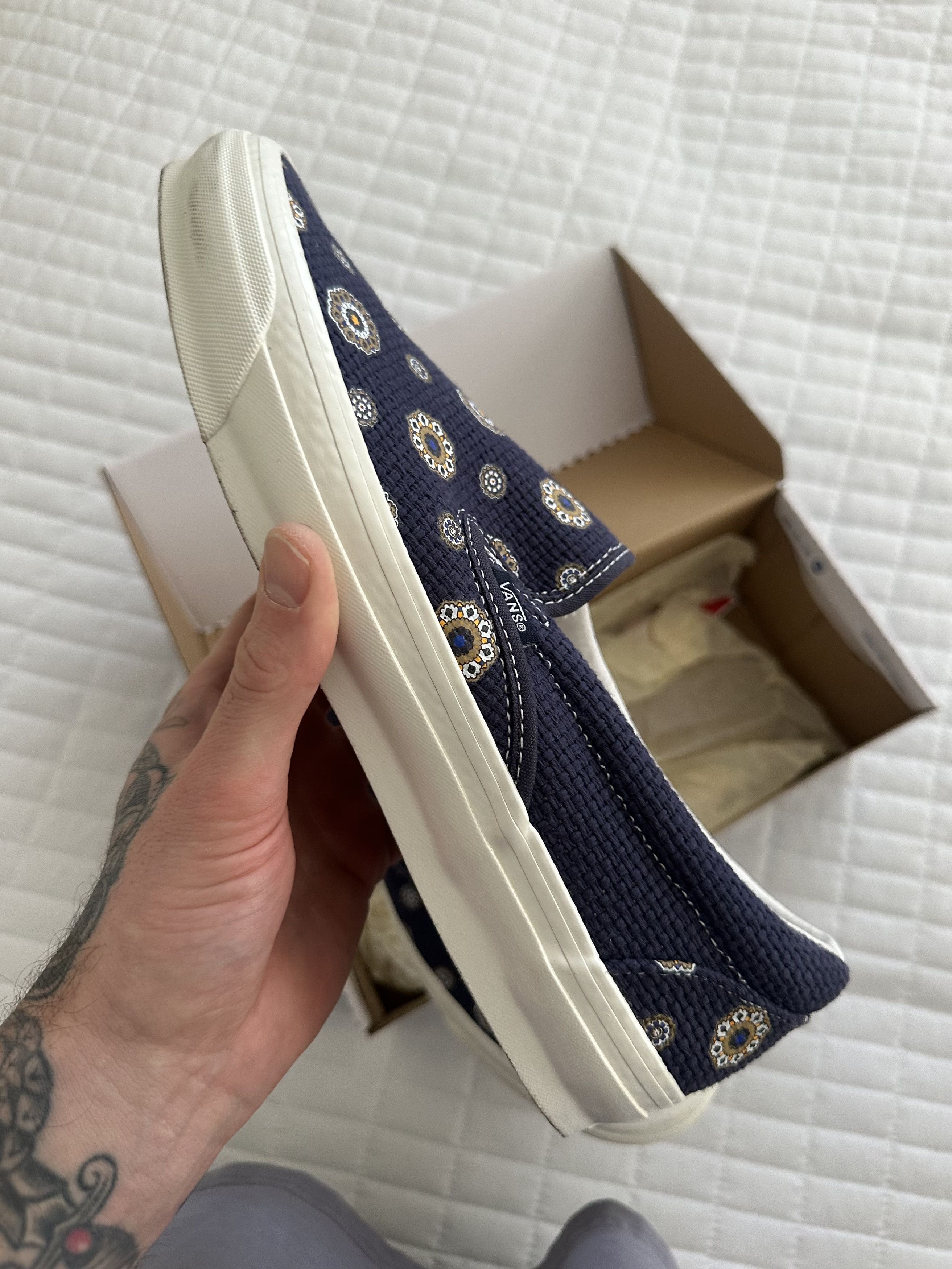 Kith × Vans Vans OG Classic Slip-On LX Kith for Vault Medallion Size US 11.5 / EU 44-45 - 17 Thumbnail