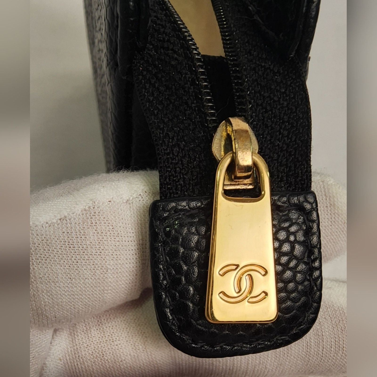 Chanel CHANEL Black Caviar Leather Zip Pouch Cosmetic Card Case Size ONE SIZE - 14 Thumbnail