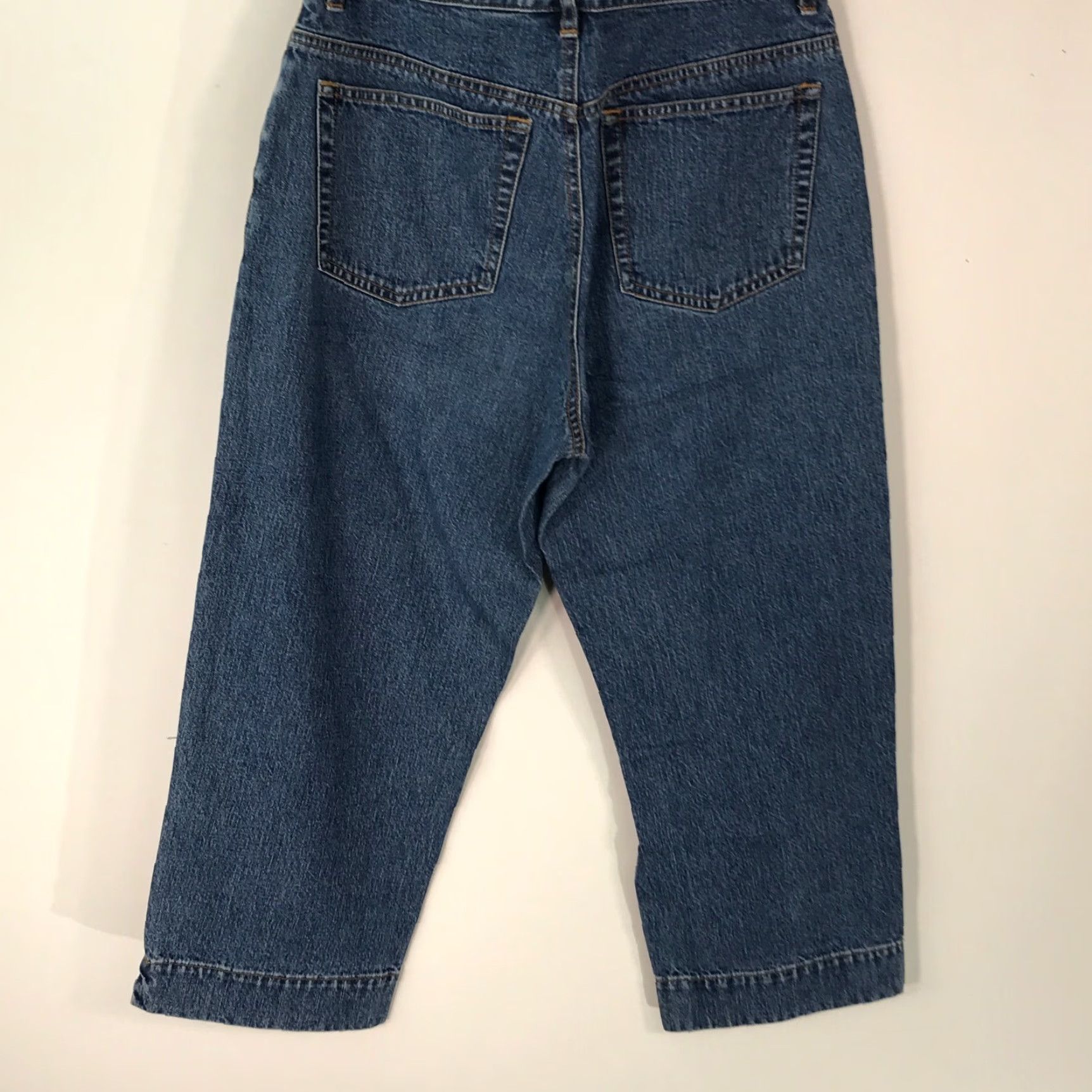 Eddie Bauer Eddie Bauer Denim Capri Shorts Women Size 8 Blue Flat Front Mid Rise Bermuda 22 Inseam Womens Size US 8 / IT 38 - 2 Thumbnail