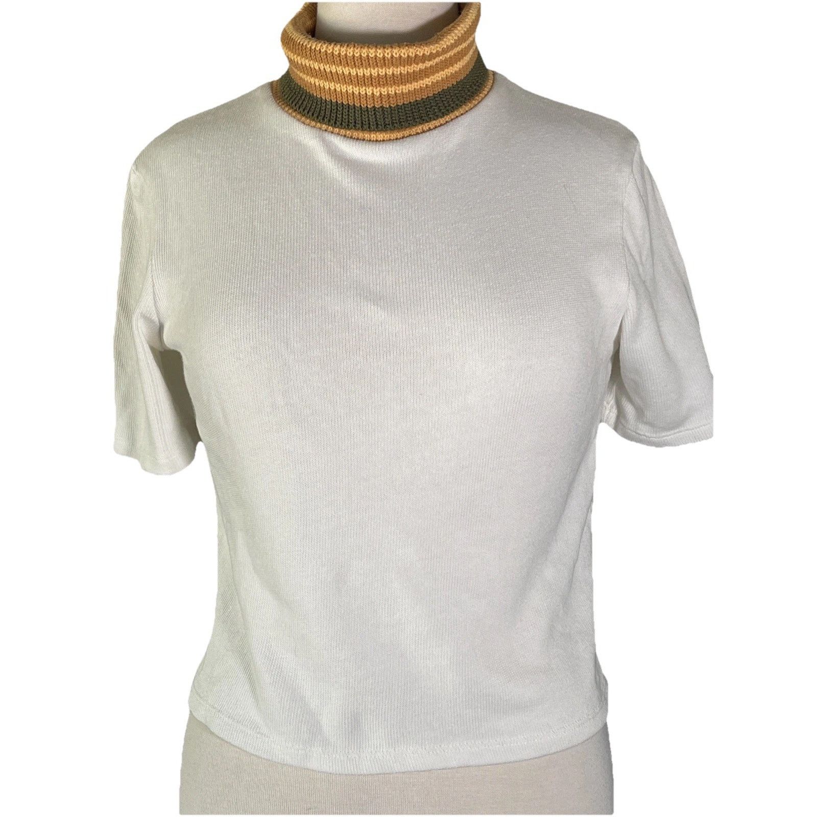 Zara Zara Short Sleeved Turtleneck Medium Size M / US 6-8 / IT 42-44 - 1 Thumbnail