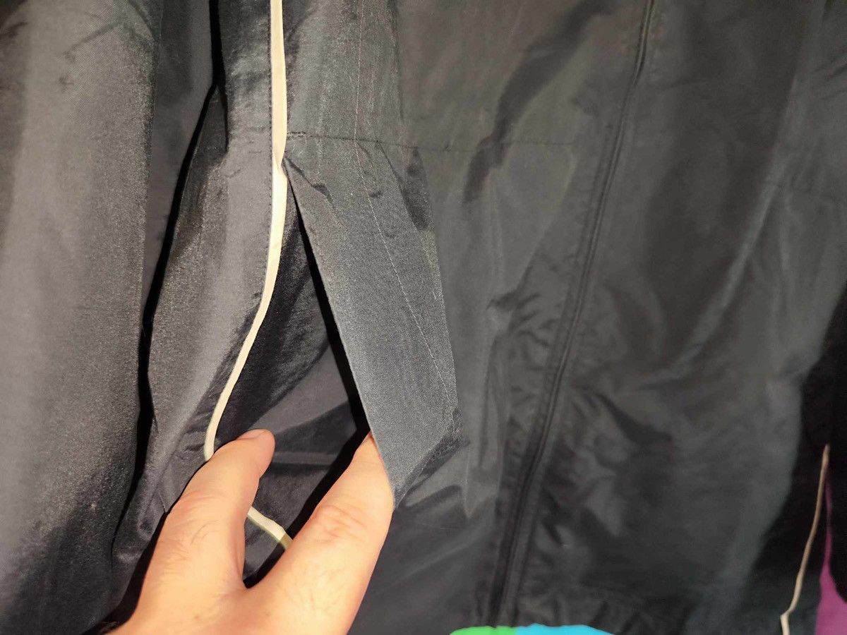 Nike × Vintage Vintage Nike hooded windbreaker size L Size US L / EU 52-54 / 3 - 2 Thumbnail