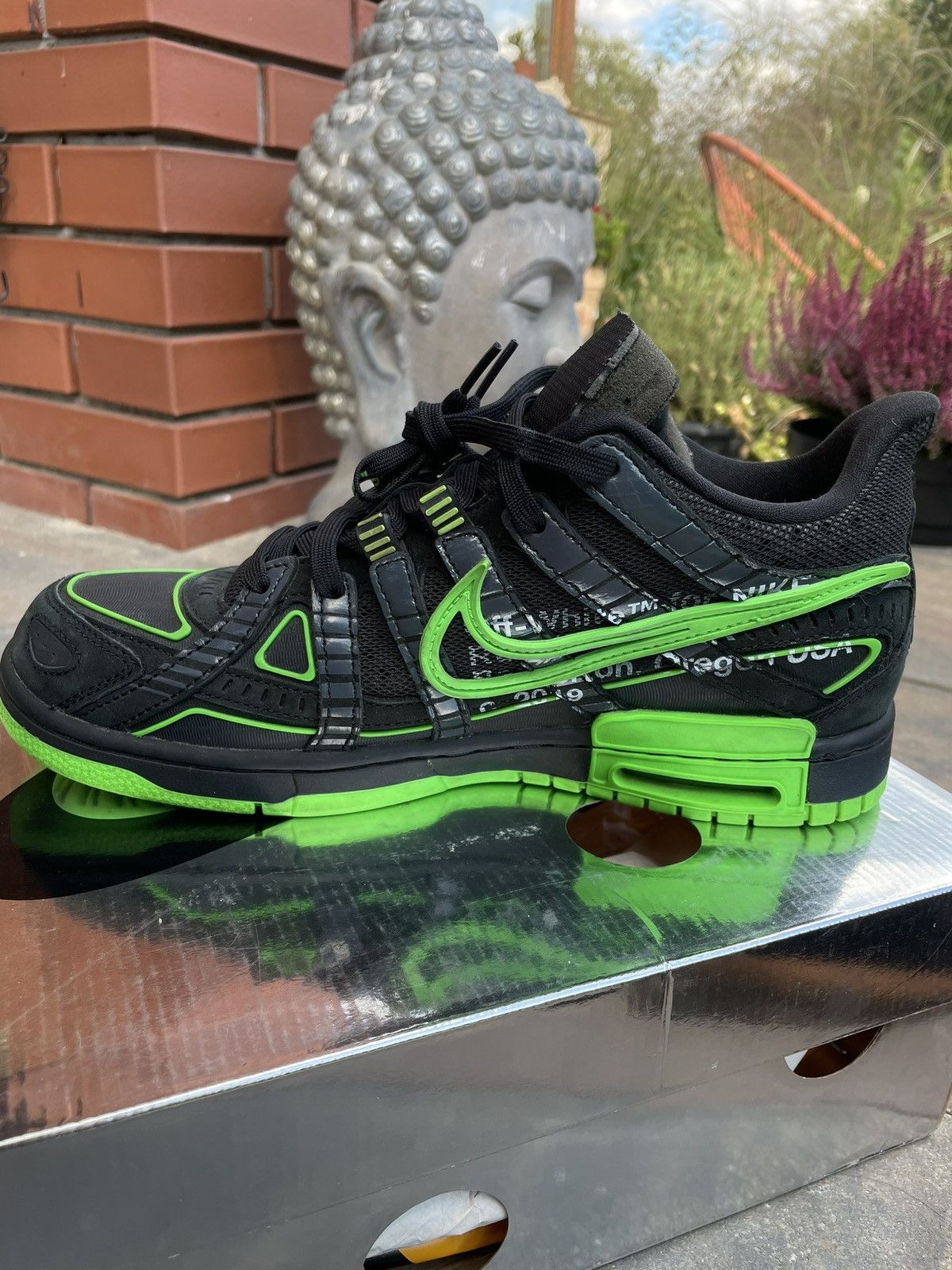 Nike × Off-White Nike Air Rubber Dunk x Off-white green strike Size US 9 / EU 42 - 7 Thumbnail