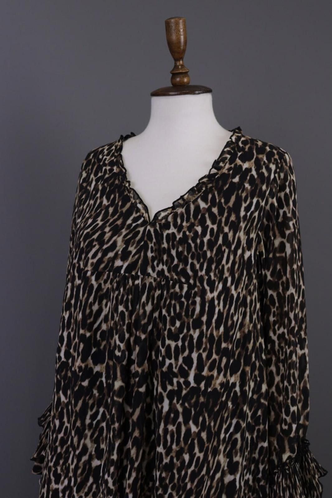 True Religion True Religion Multicolor Animal Printed Midi Dress Size S Size S / US 4 / IT 40 - 12 Thumbnail