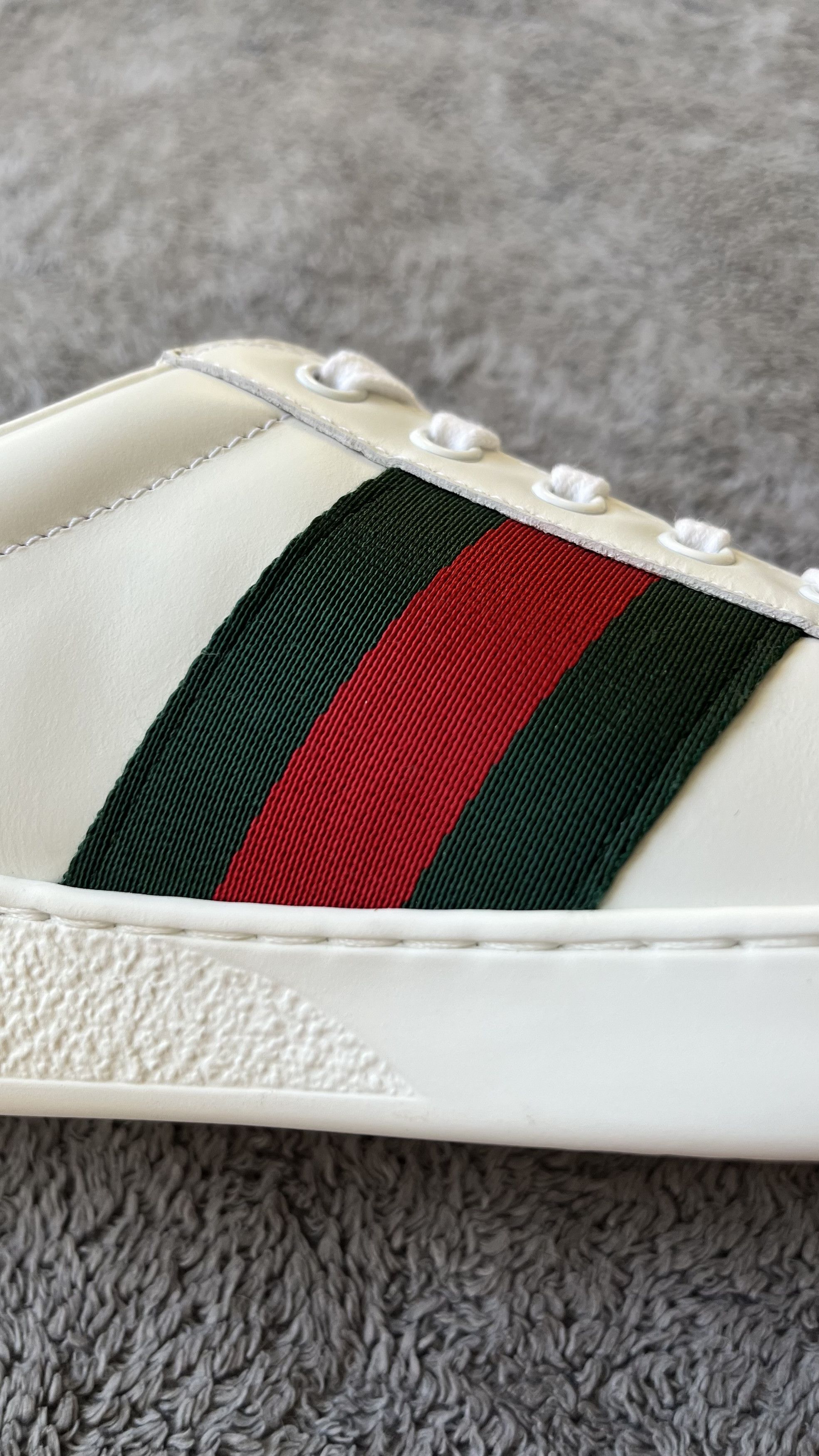 Gucci Gucci Ace Embroidered Snake Sneakers – White Size US 9 / EU 42 - 14 Thumbnail