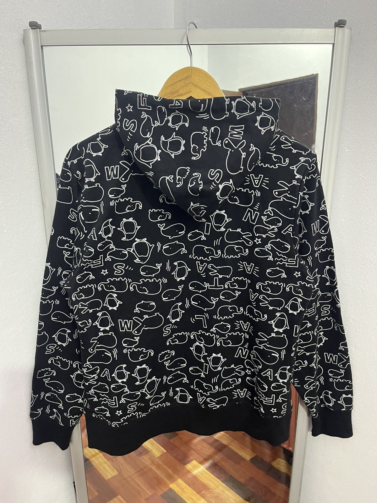 Japanese Brand Fat Animals Whale Print Hoodie Black Size M Japan Size US S / EU 44-46 / 1 - 10 Thumbnail