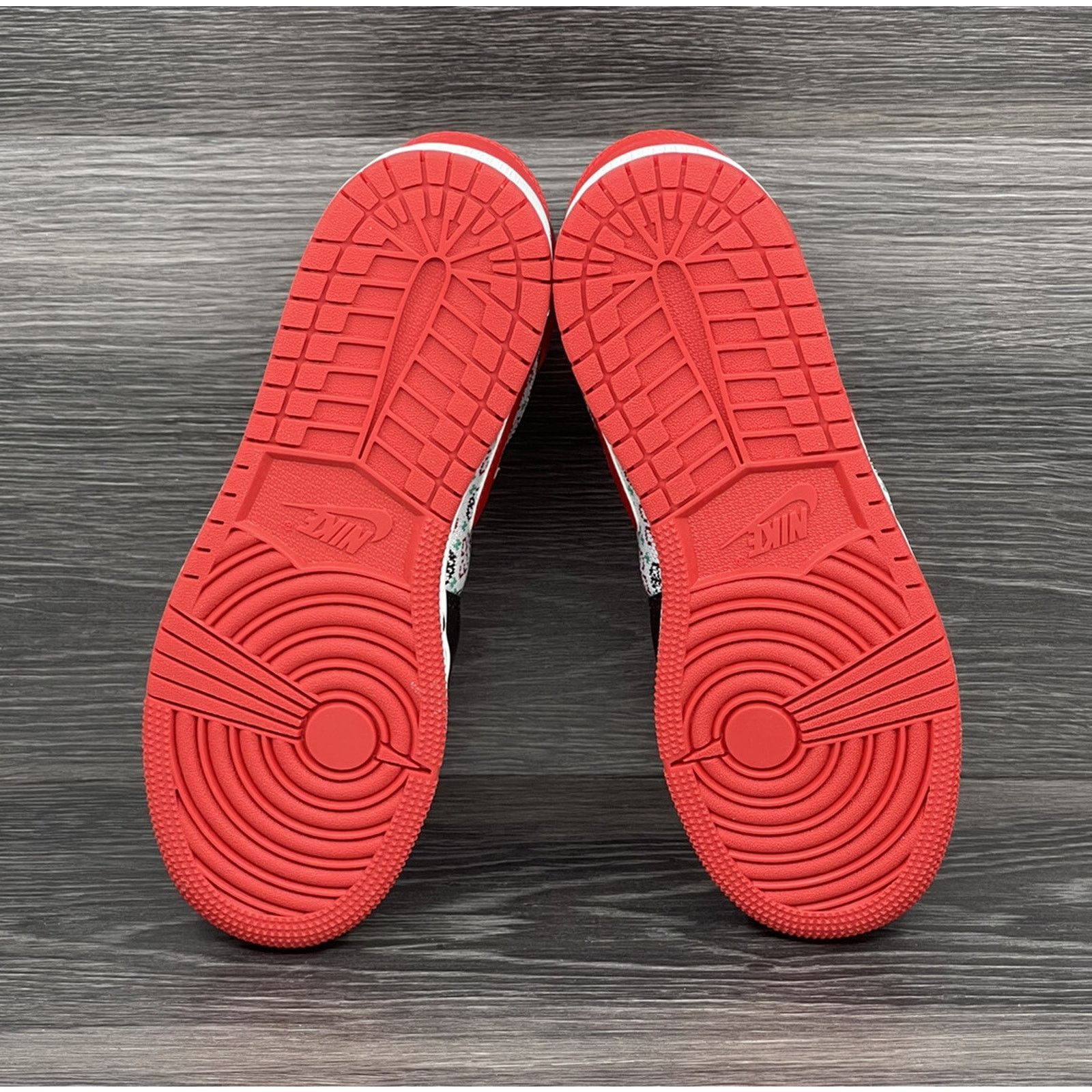 Jordan Brand GS Air Jordan 1 Mid SE "Ugly Sweater", 5.5Y [new] DM1208-150 Size US 5.5 / EU 38 - 8 Thumbnail