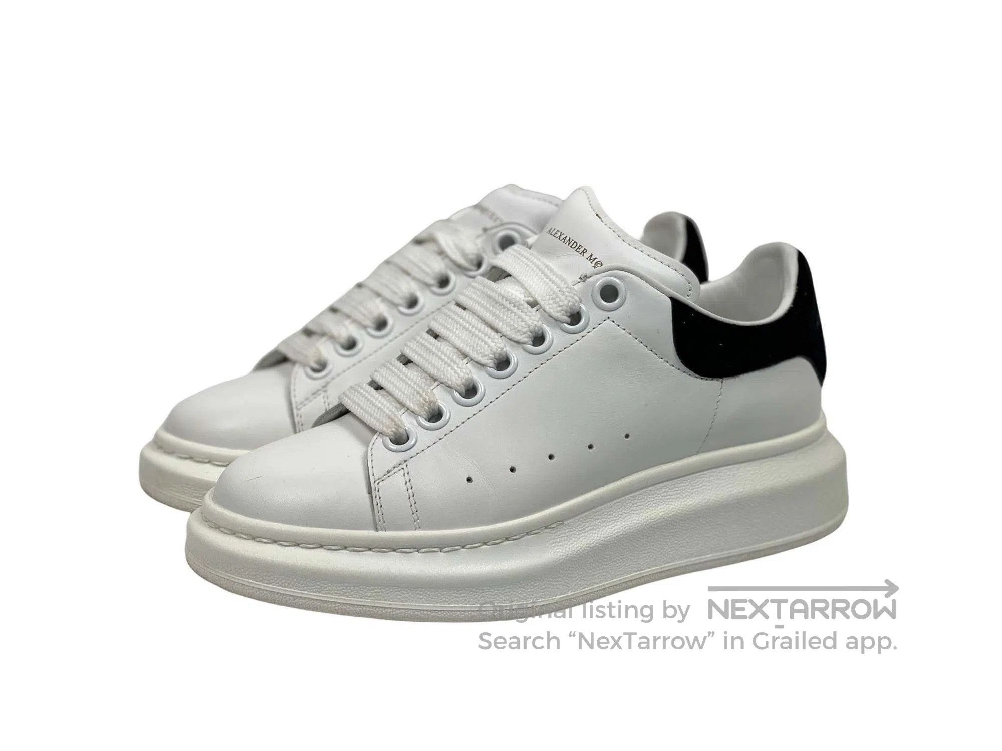Alexander McQueen ALEXANDER MCQUEEN Classic black tail thick-soled white sne Size US 5 / IT 35 - 1 Thumbnail
