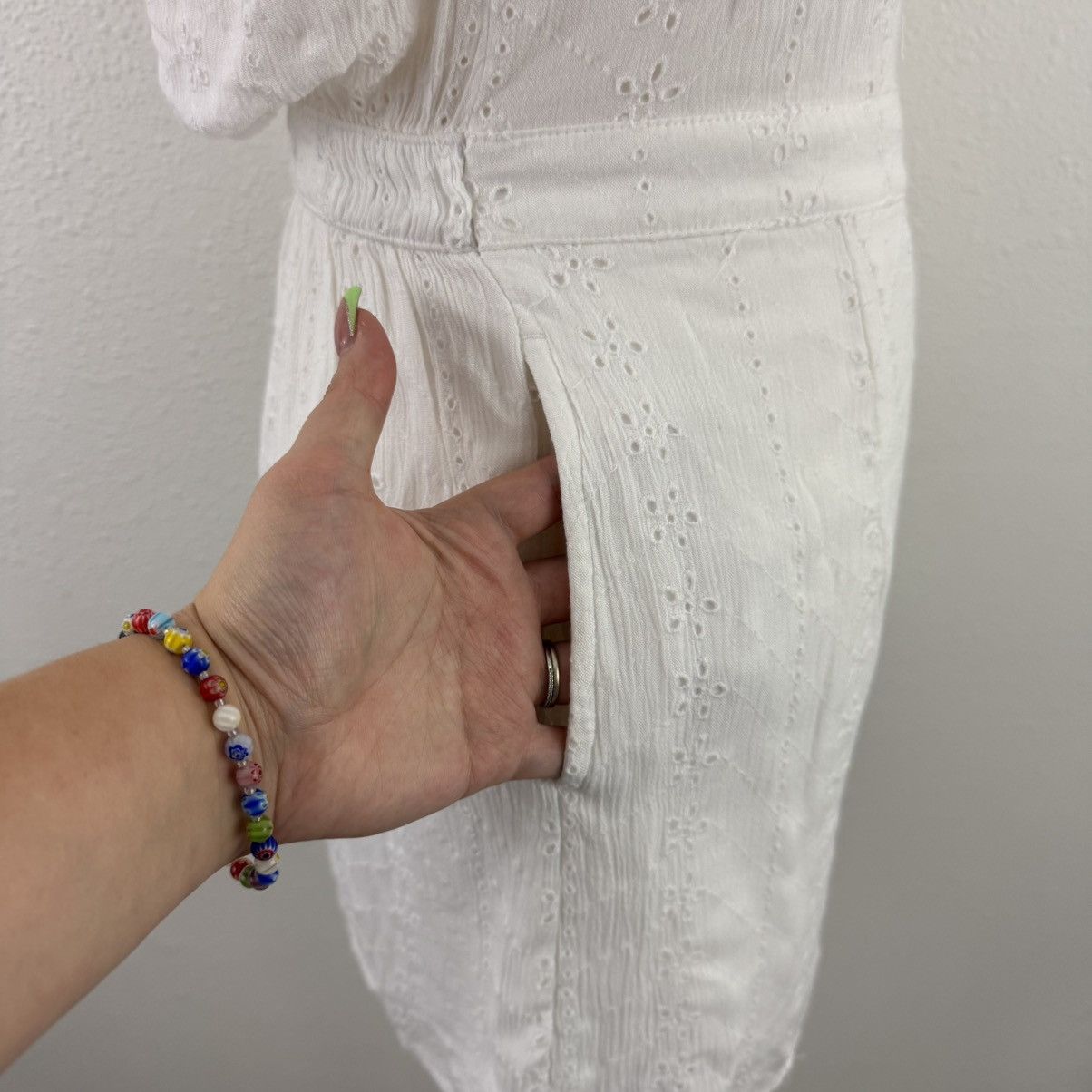 Hollister HOLLISTER White Eyelet Lace Short Sleeve Romper Shorts Size XS / US 0-2 / IT 36-38 - 9 Thumbnail