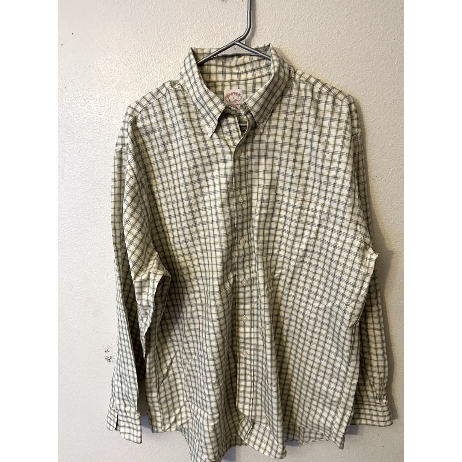 Brooks Brothers Brooks Brothers L/S Shirt Mens Green White Gingham Plaid Check Sz L Vintage Dress Shirt Regular Stone? (Oops) Size US L / EU 52-54 / 3 - 2 Thumbnail
