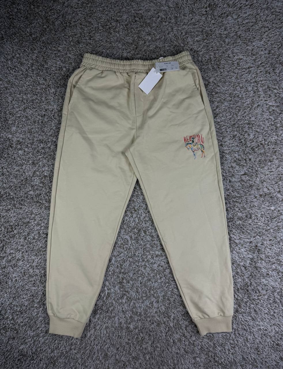 Helmut Lang NWT Helmut Lang Scribble Logo Jogger 'Stone' Size US 34 / EU 50 - 1 Thumbnail