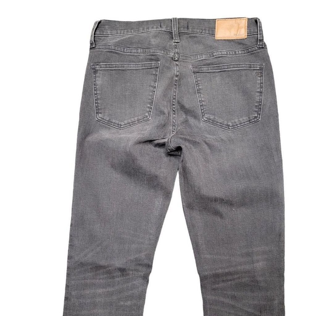 Madewell Madewell 9" High-Rise Skinny Distressed Raw Hem Jeans. Size 27" / US 4 / IT 40 - 5 Thumbnail
