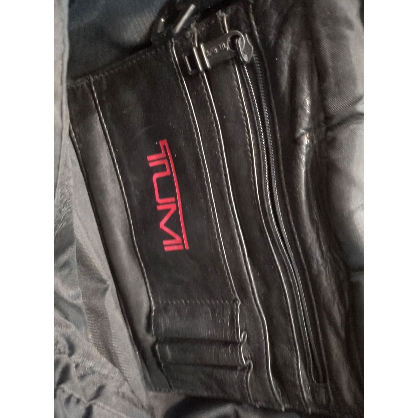 Tumi Tumi Alpha Bravo Leather Briefcase Laptop Bag Black Handles Zippers Expandable Mens Medium Bag, Laptop Case, Business, Black, Leather, Nylon Size ONE SIZE - 7 Thumbnail