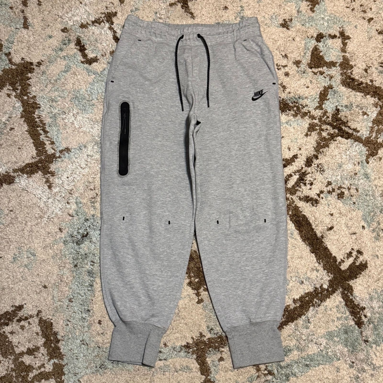 Nike Nike Tech Fleece Sweatpants Joggers Size Large Streetwear Size US 34 / EU 50 - 1 Thumbnail