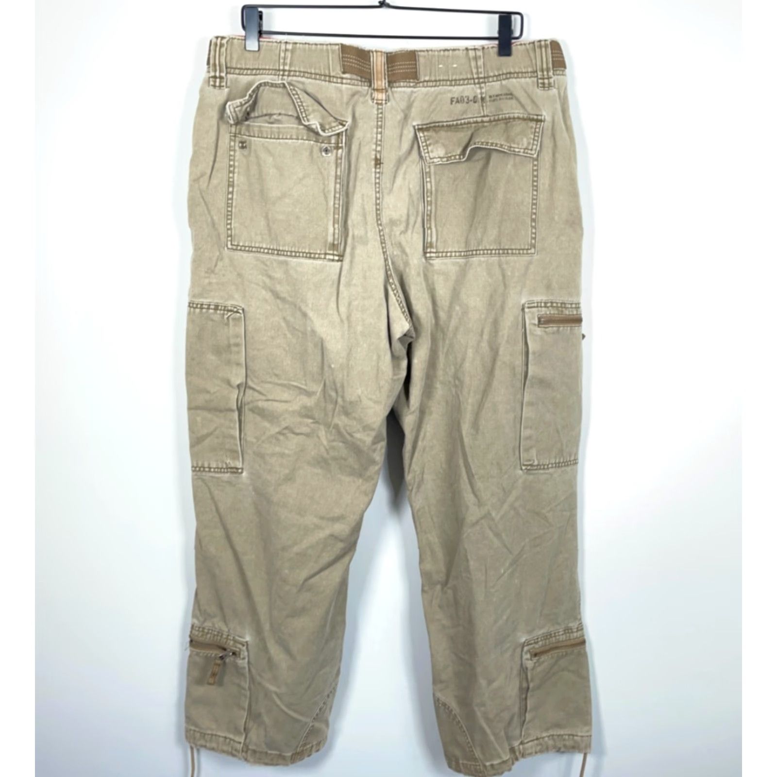 Old Navy VINTAGE Old Navy Cargo Pants Mens 36 x 30 Belted Army Style 38 x 28 Green Cotton Cargo Pocket Straight Regular Waist 38 Inseam 28 Modern Vintage? Size US 38 / EU 54 - 2 Thumbnail