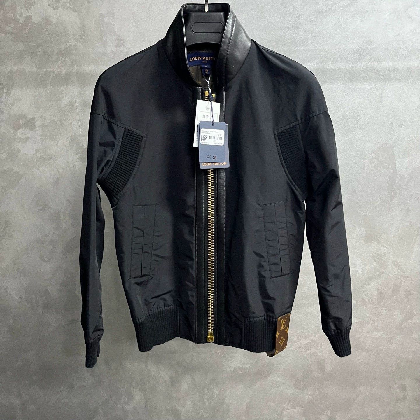 Louis Vuitton louis vuitton black leather zip jacket Size US L / EU 52-54 / 3 - 1 Thumbnail